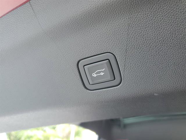 Certified 2024 Cadillac Escalade Premium Luxury Platinum image 12