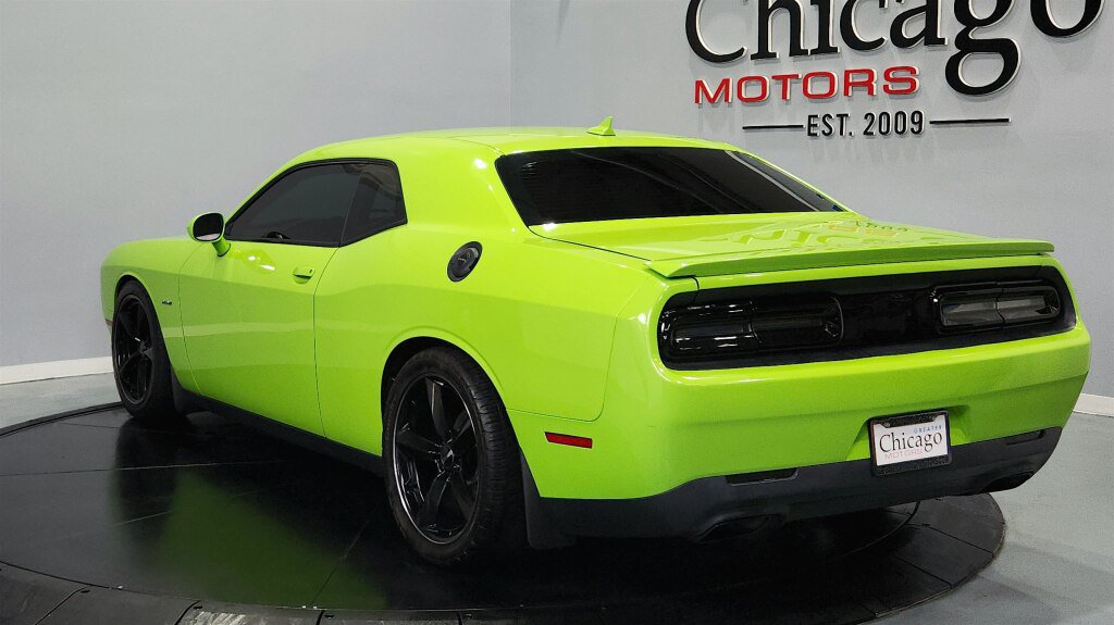 Used 2015 Dodge Challenger R/T w/ Quick Order Package 22B R/T RWD image 9