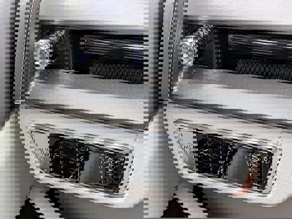 New 2026 Cadillac Vistiq Luxury image 15