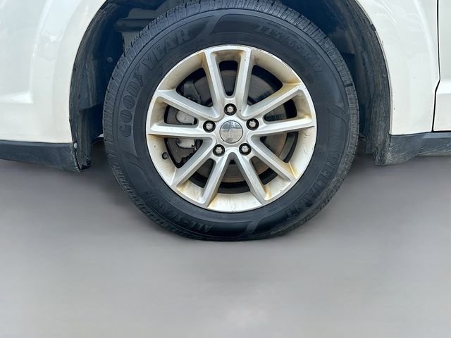 Used 2013 Dodge Journey SXT w/ Safe & Sound Group AWD/4WD image 32
