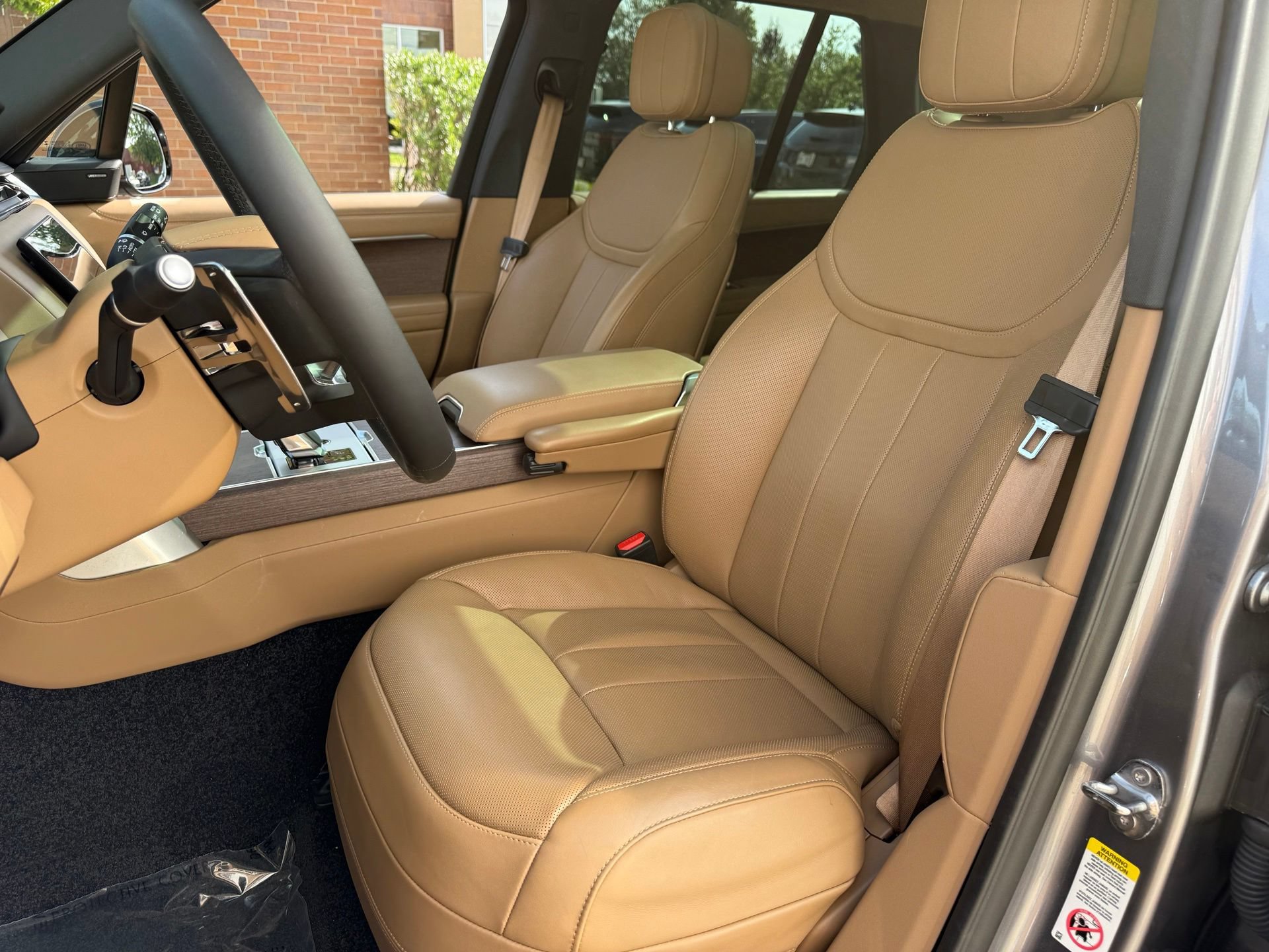 Used 2025 Land Rover Range Rover SE AWD/4WD image 22