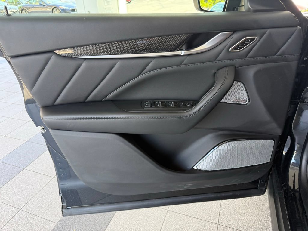Certified 2024 Maserati Levante Trofeo AWD/4WD image 21