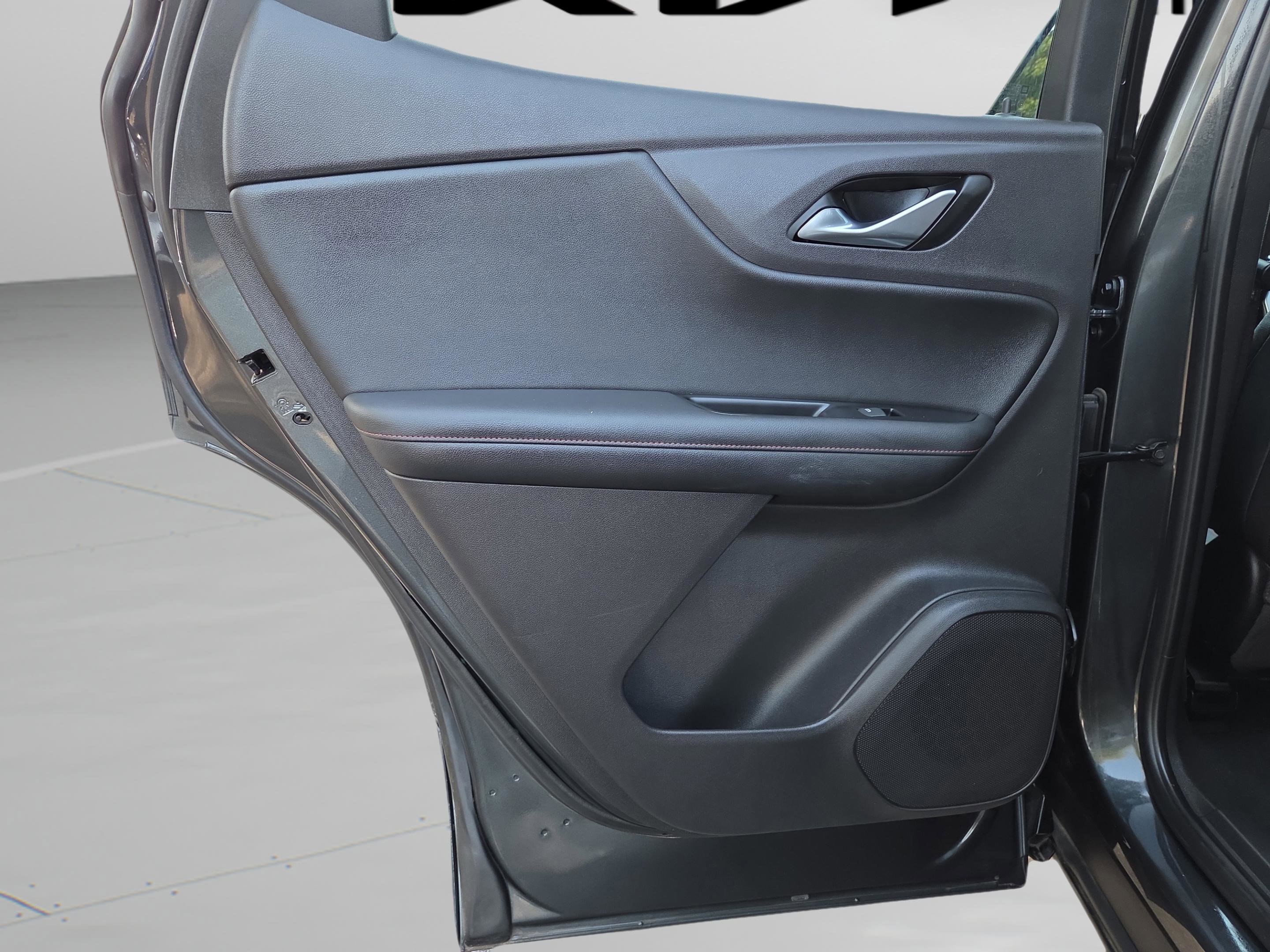 Used 2019 Chevrolet Blazer RS w/ Sun and Wheels Package image 29