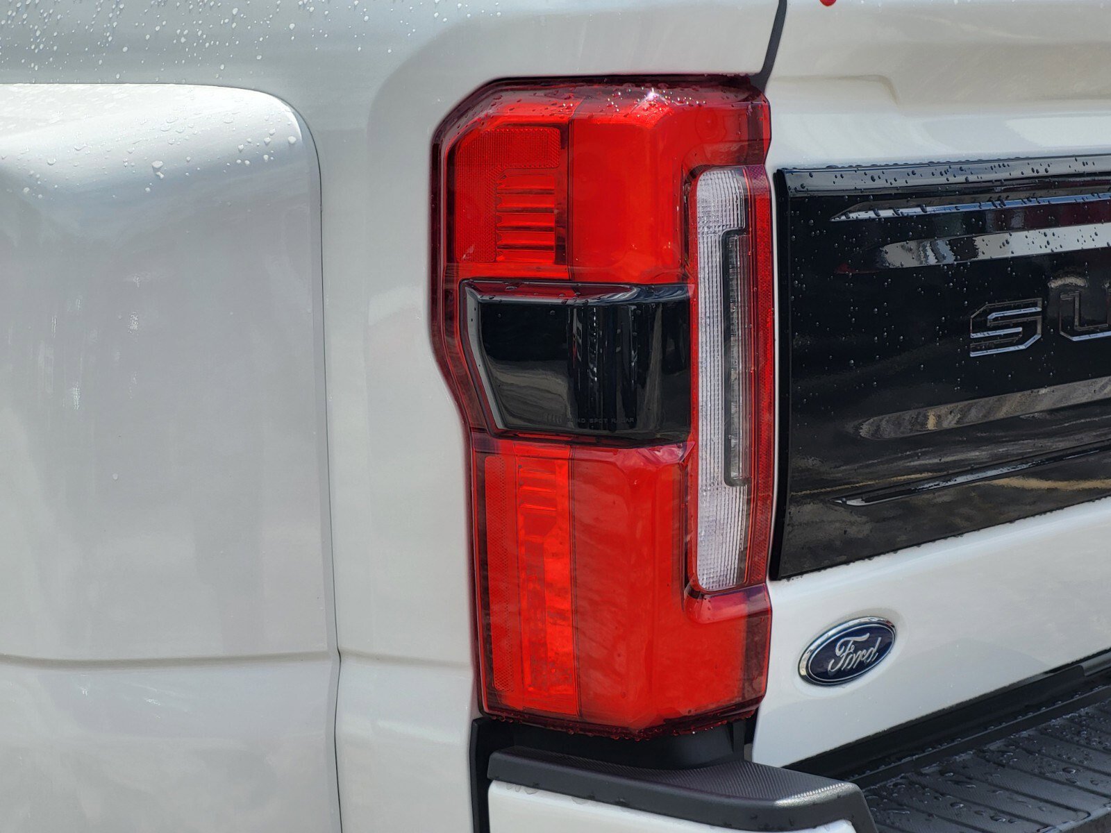 Used 2025 Ford F350 Platinum AWD/4WD image 10