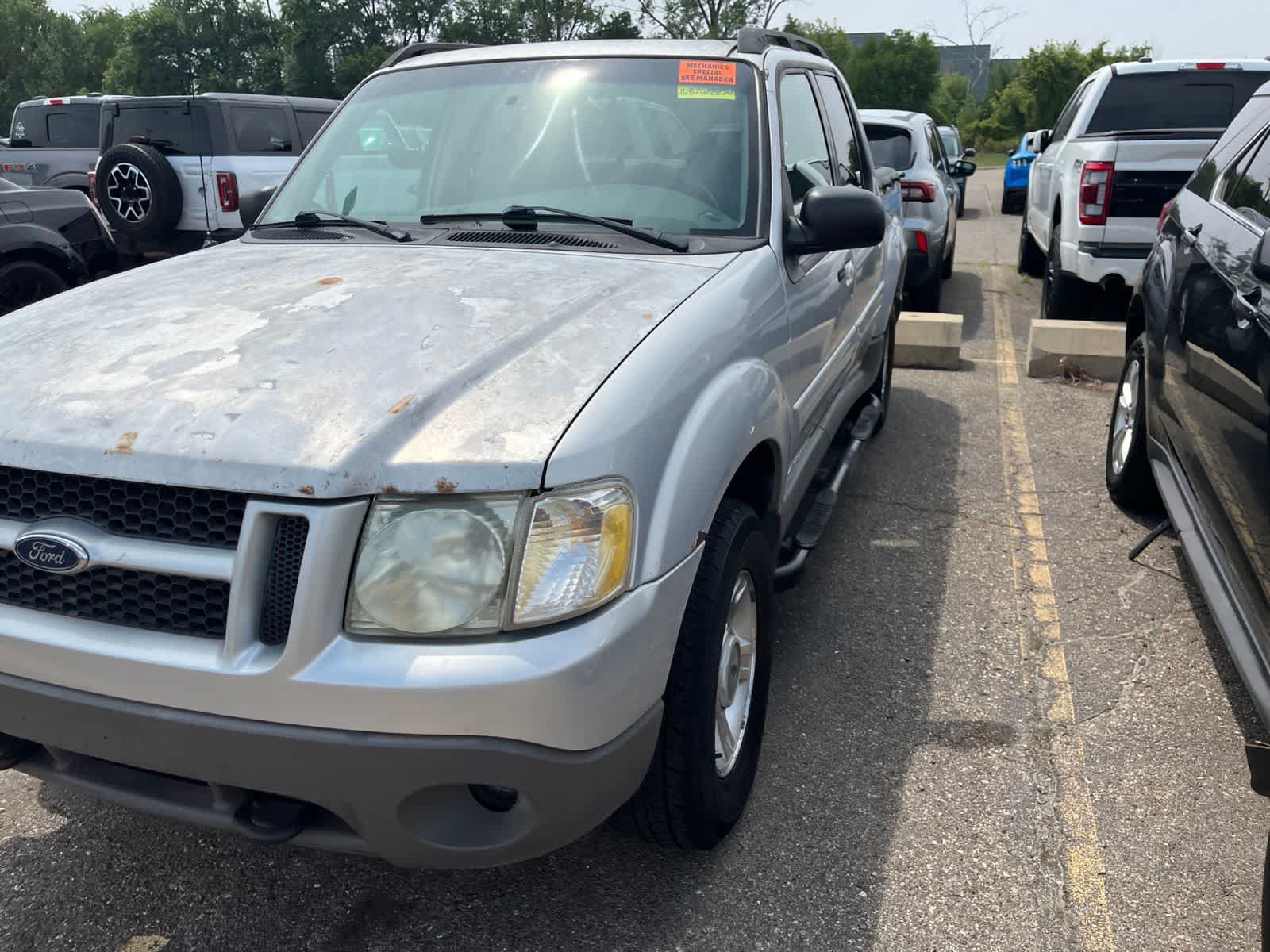 Used 2001 Ford Explorer Sport Trac 4x4 image 5