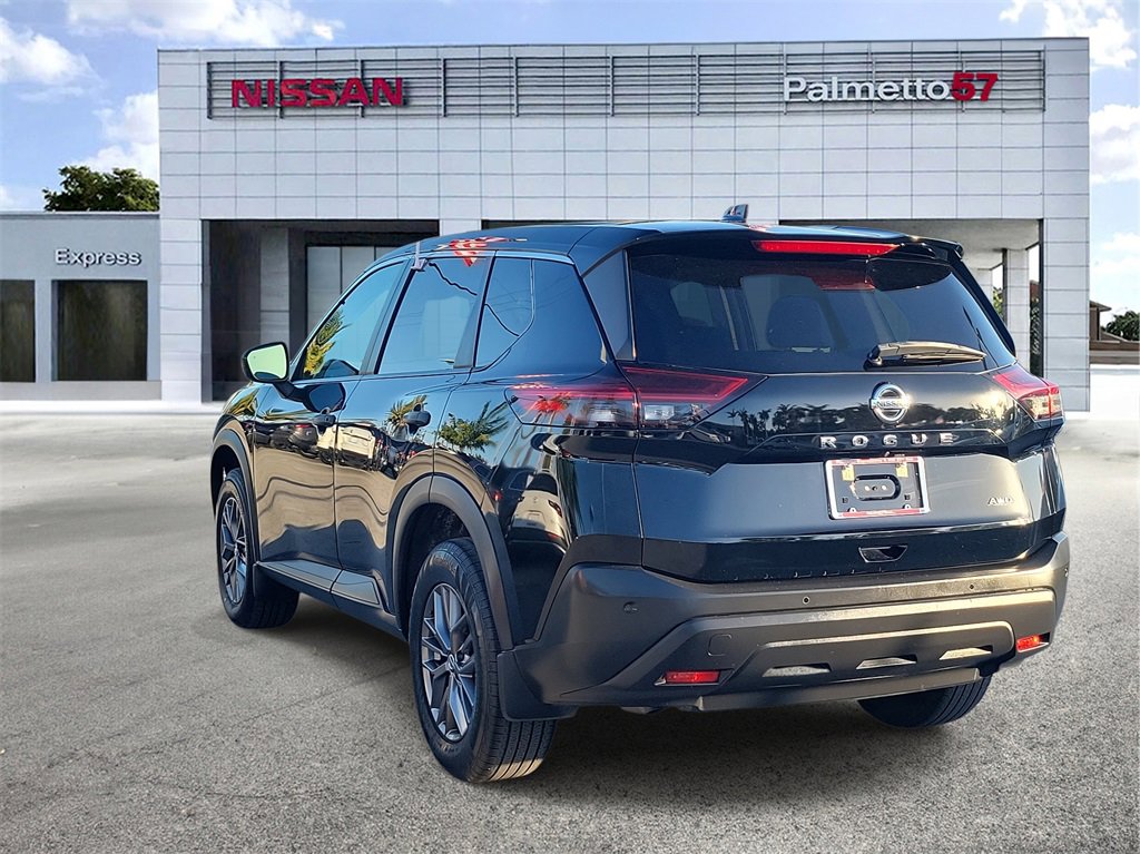 Certified 2021 Nissan Rogue S image 4