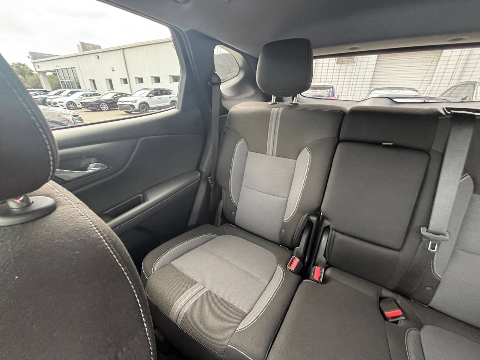 Used 2026 Chevrolet Blazer LT FWD image 39