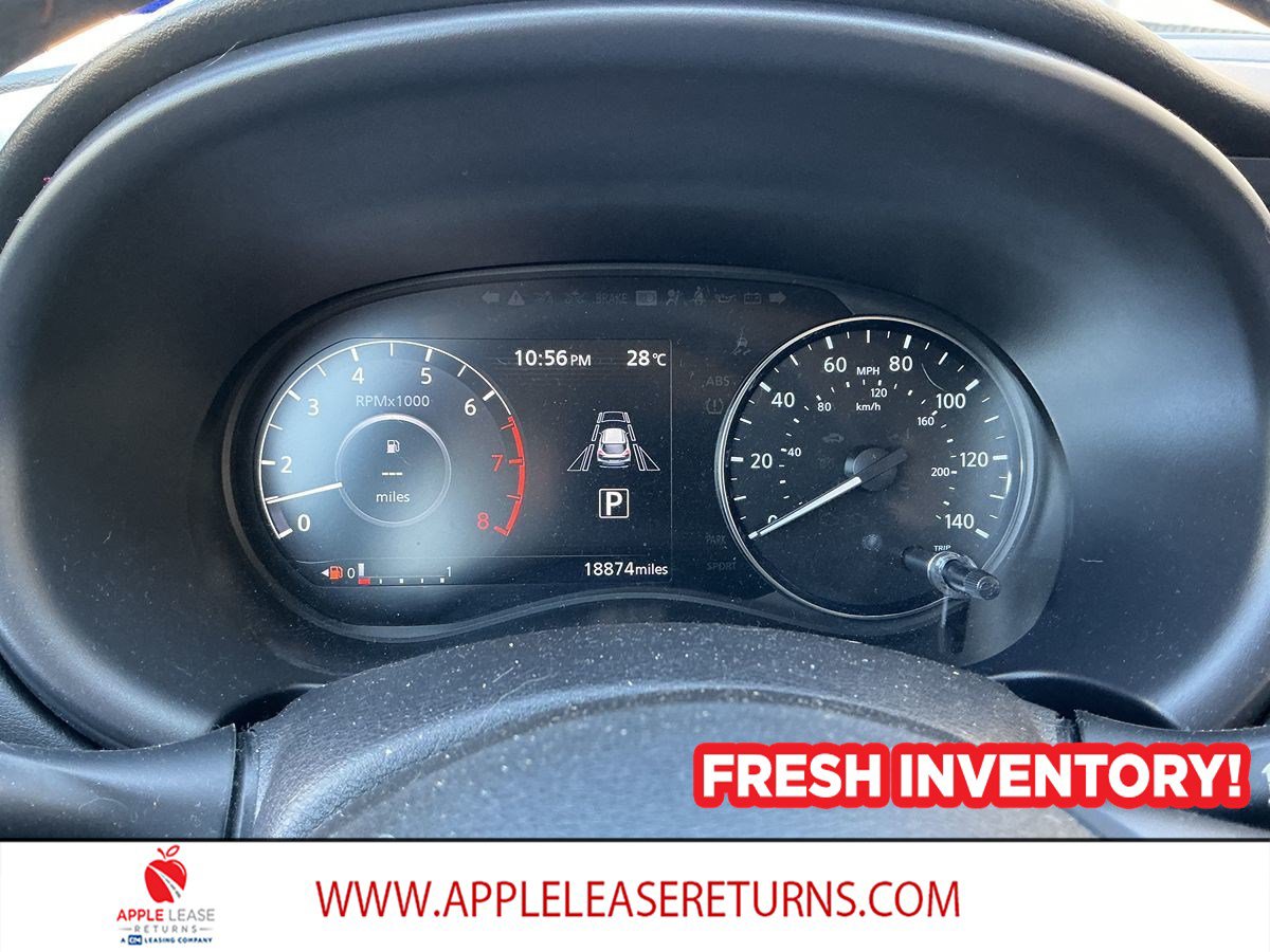 Used 2024 Nissan Kicks SR FWD image 9
