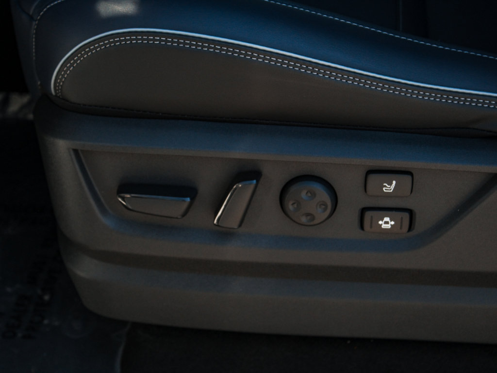 New 2027 INFINITI QX80 Sensory AWD/4WD image 11