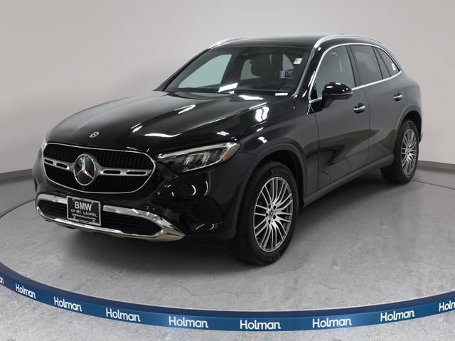 Used 2024 Mercedes-Benz GLC 300 4MATIC image 1