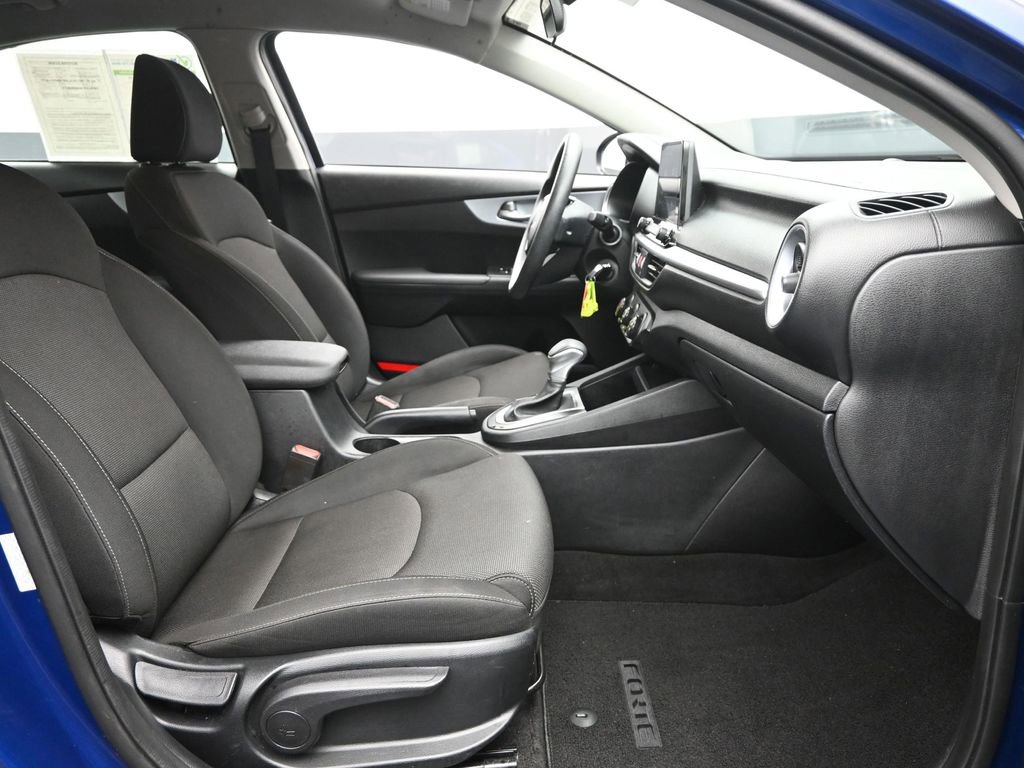 Used 2024 Kia Forte LXS image 7