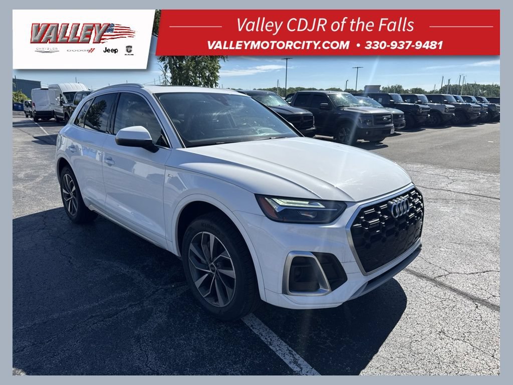 Used 2023 Audi Q5 2.0T Premium w/ Convenience Package