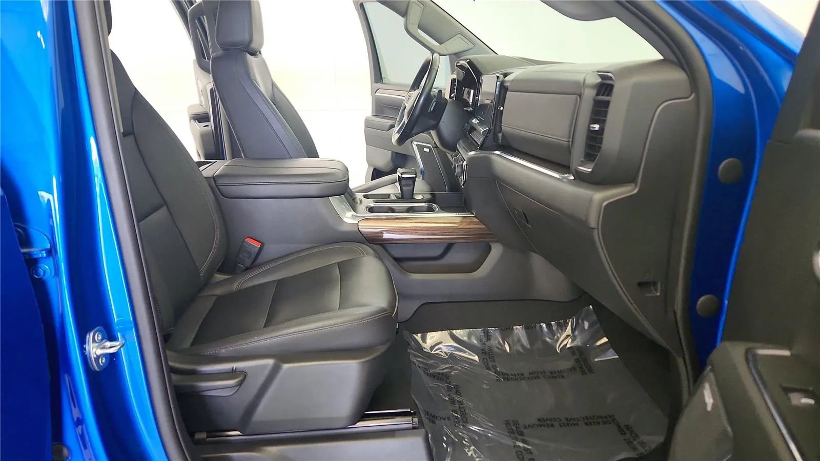 Used 2023 Chevrolet Silverado 1500 LT Trail Boss w/ LT Trail Boss Premium Package image 36