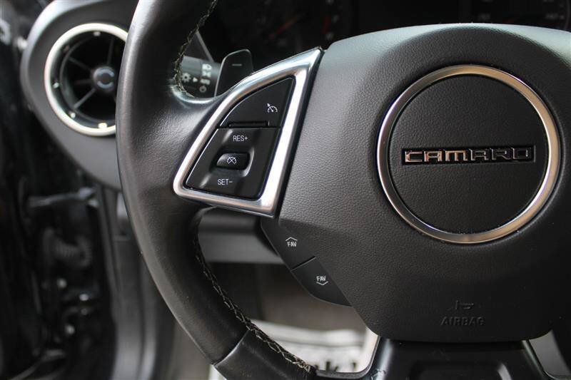 Used 2022 Chevrolet Camaro LT RWD image 15