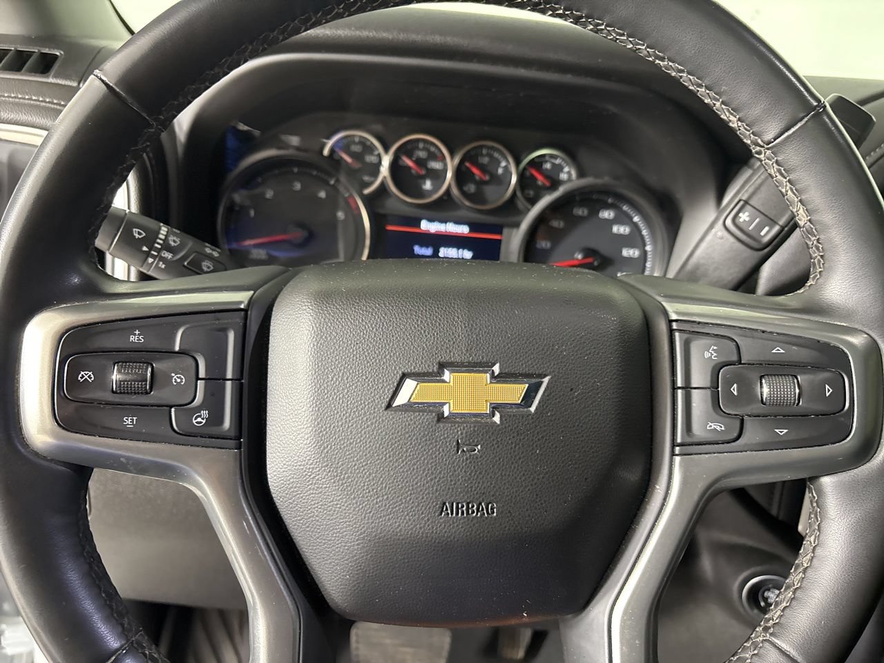 Used 2023 Chevrolet Silverado 2500 LT w/ Convenience Package AWD/4WD image 11
