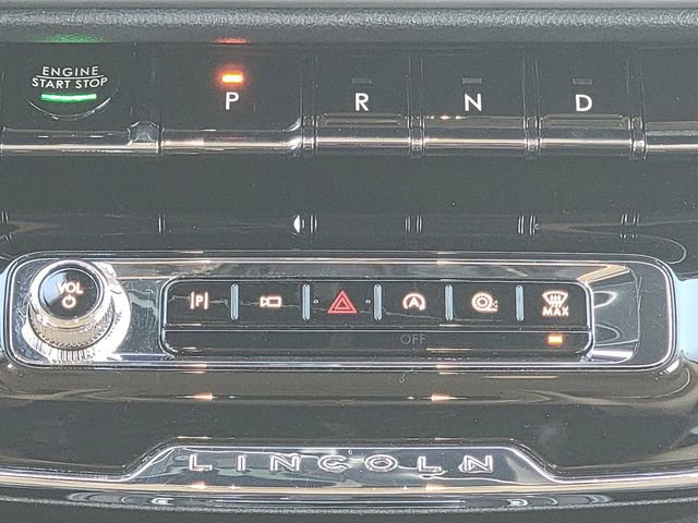Certified 2024 Lincoln Corsair AWD w/ Equipment Group 101A image 29