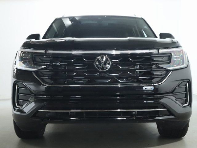 Used 2024 Volkswagen Atlas SEL Premium R-Line AWD/4WD image 5