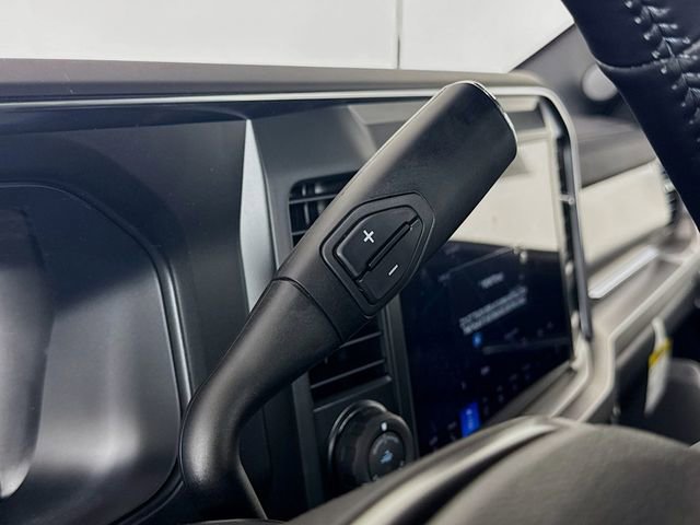 New 2025 Ford F450 Platinum w/ FX4 Off-Road Package image 17