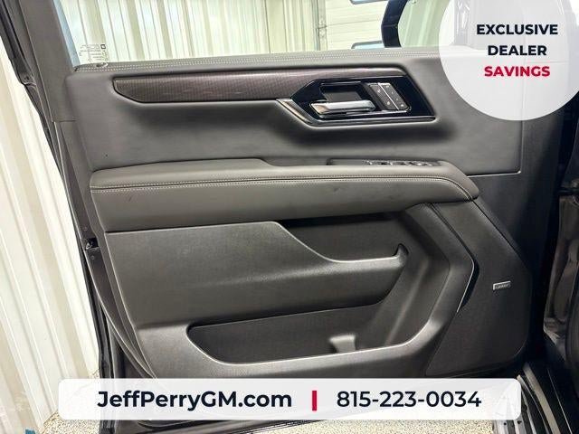 New 2026 GMC Yukon Elevation w/ Elevation Premium Package AWD/4WD image 8