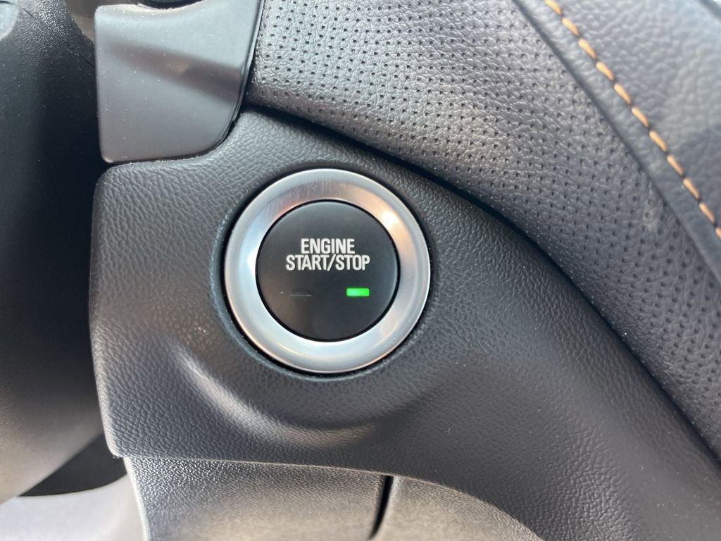 Used 2023 Chevrolet Equinox Premier image 16