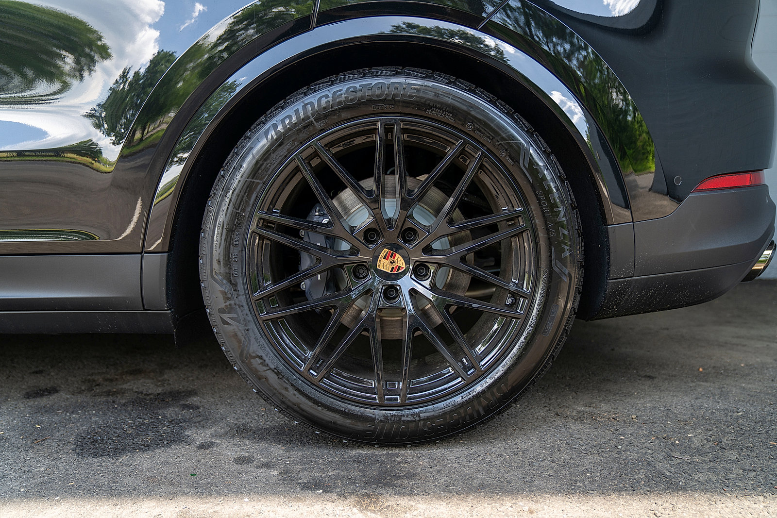 Used 2025 Porsche Cayenne Coupe image 26