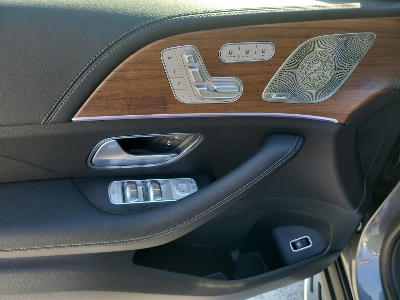 New 2026 Mercedes-Benz GLS 580 4MATIC image 21