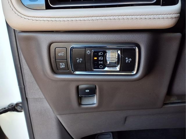 Used 2023 Lincoln Nautilus Reserve image 23