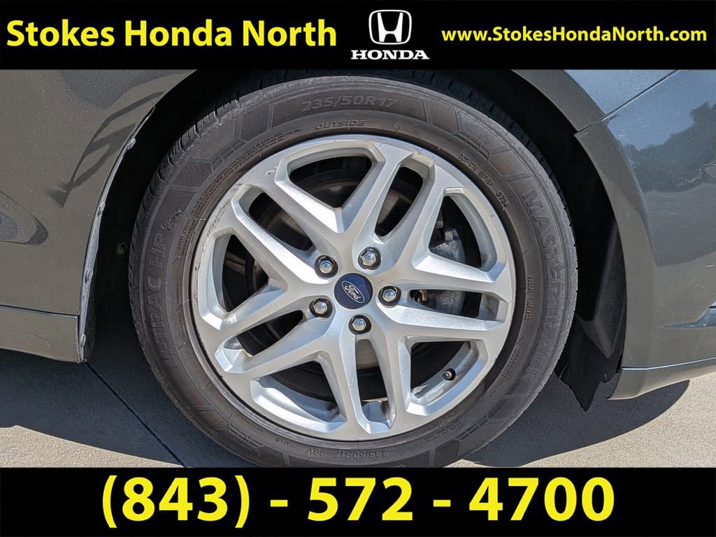 Used 2016 Ford Fusion SE image 12