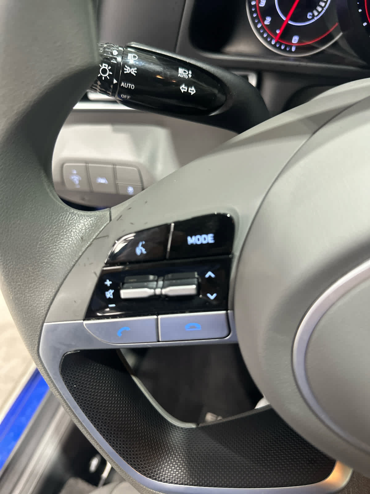 Used 2023 Hyundai Elantra SEL FWD image 29