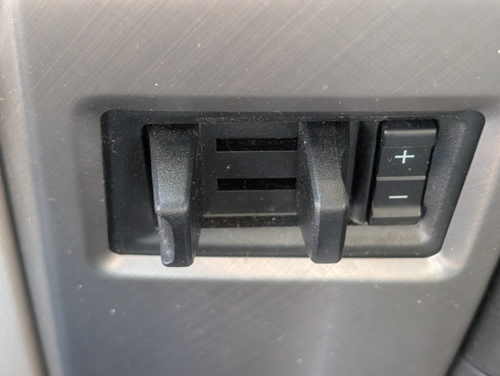 Used 2018 Ford F350 Limited AWD/4WD image 22
