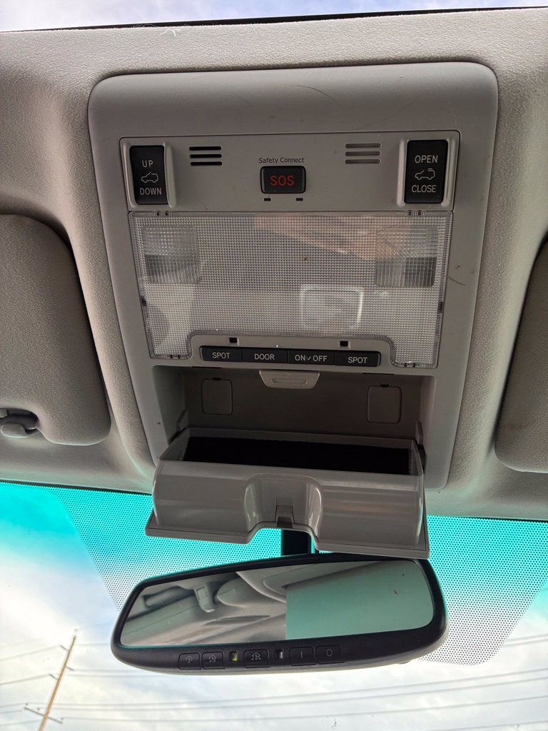 Used 2013 Toyota Land Cruiser AWD/4WD image 49