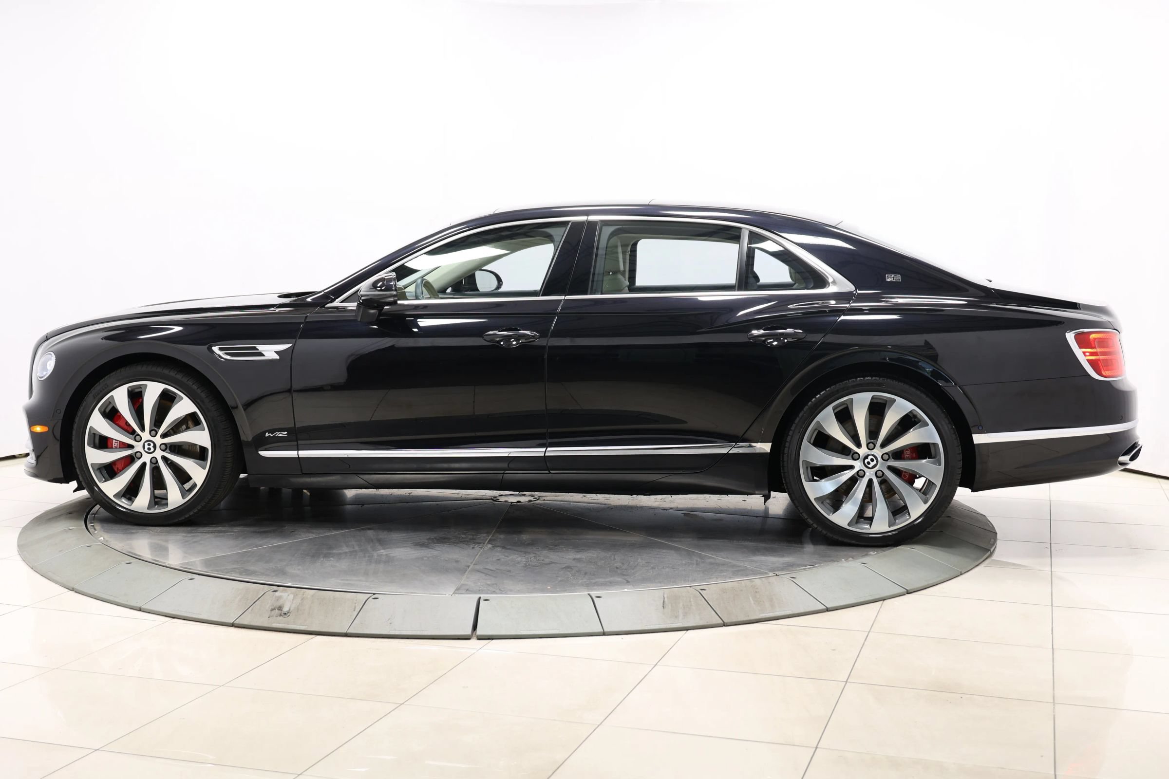 Used 2020 Bentley Flying Spur W12 w/ First Edition Specification AWD/4WD image 9