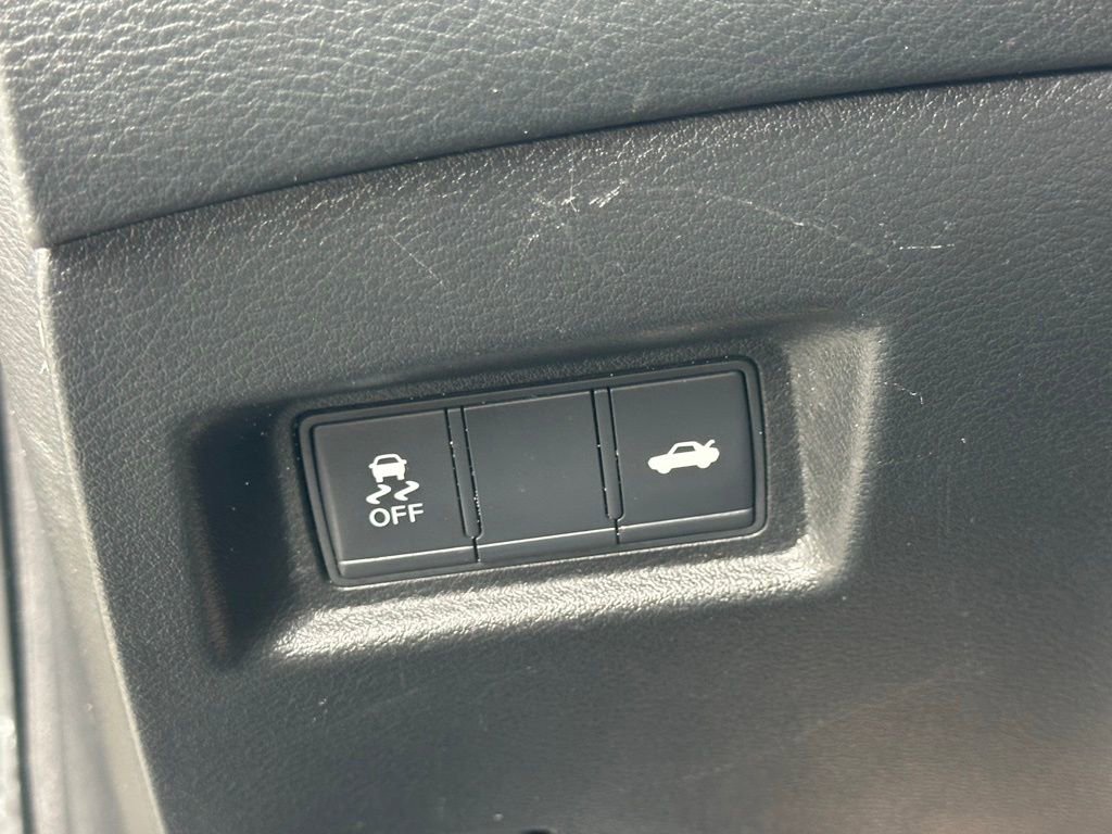 Used 2018 INFINITI Q50 Luxe w/ Essential Package (3.0T Luxe) image 37