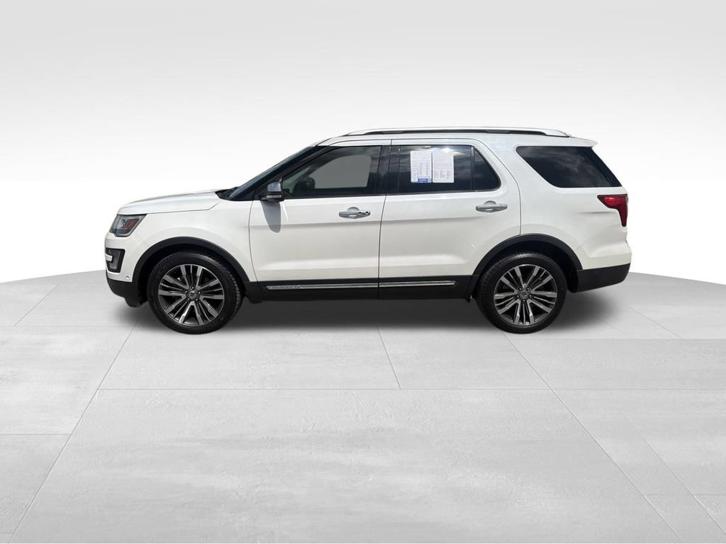Used 2017 Ford Explorer Platinum AWD/4WD image 4