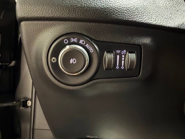 Used 2019 Jeep Compass Trailhawk image 34