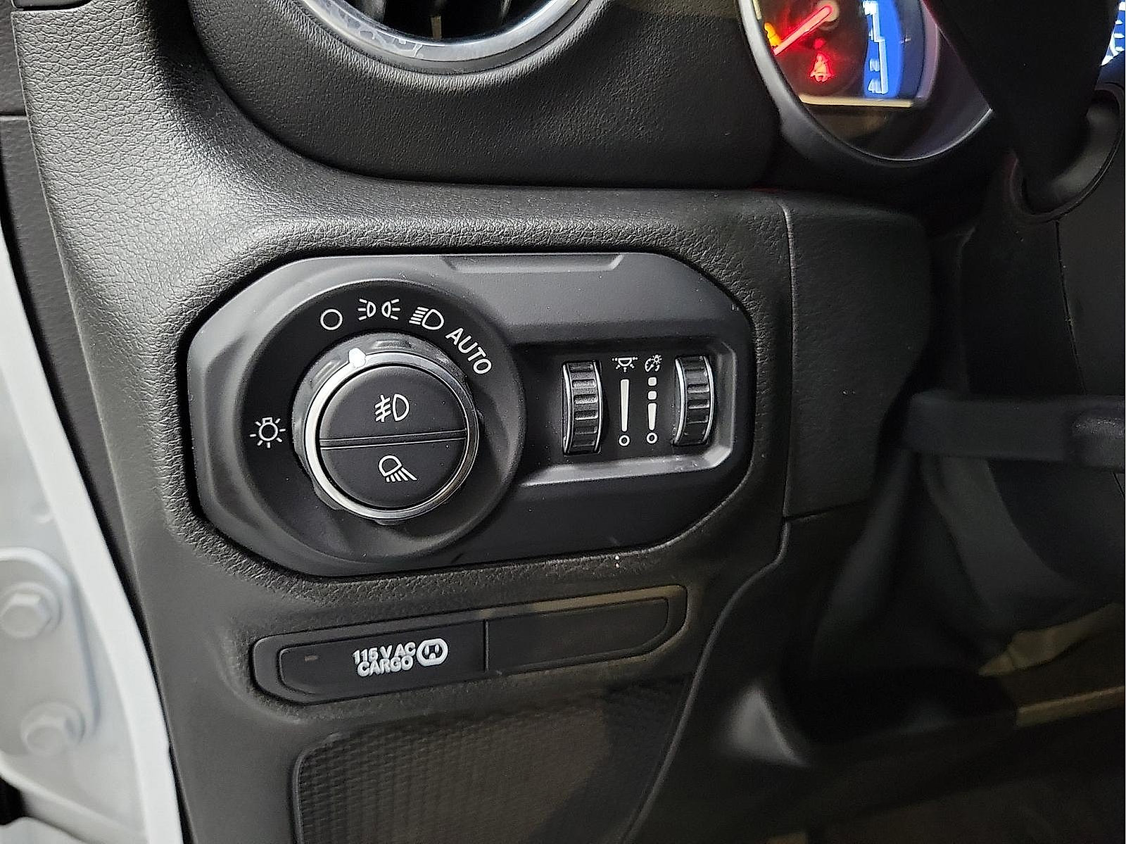 Used 2020 Jeep Gladiator Rubicon AWD/4WD image 12