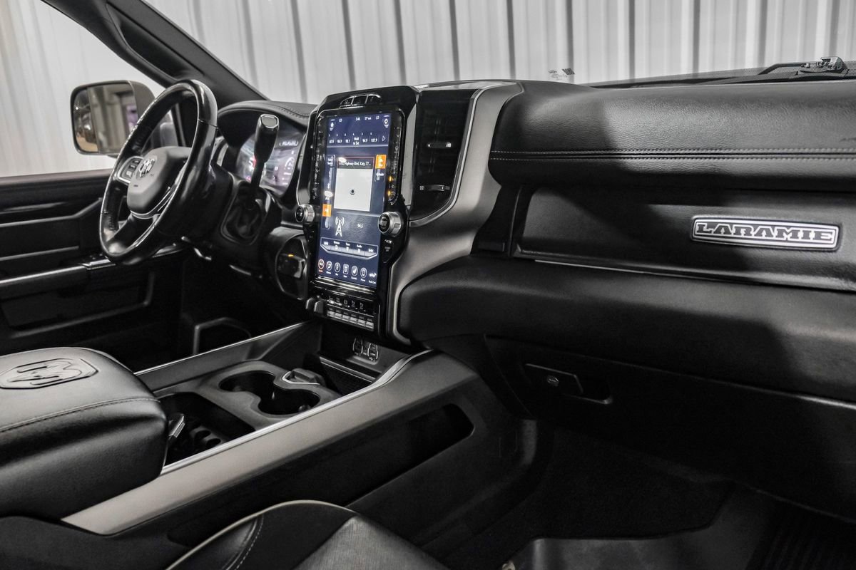 Used 2020 RAM 3500 Laramie w/ Night Edition image 12