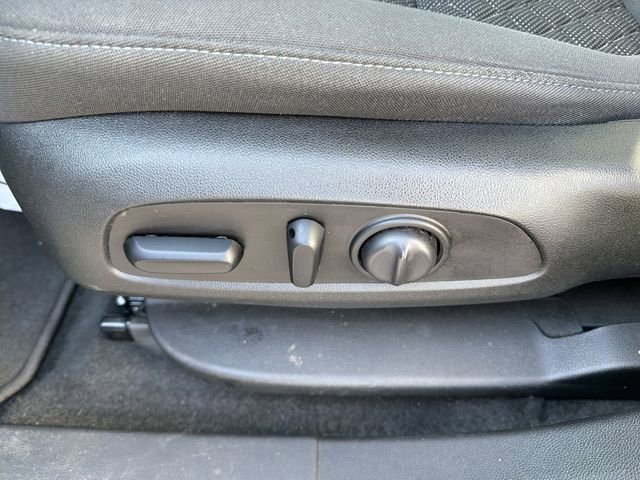 Used 2020 Chevrolet Blazer LT image 16