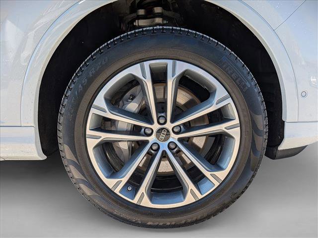 Certified 2025 Audi Q7 2.0T Premium w/ Convenience Plus Package AWD/4WD image 28
