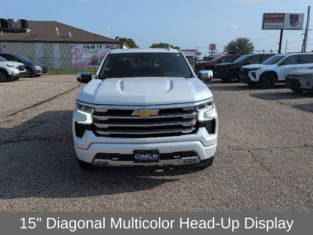Used 2024 Chevrolet Silverado 1500 High Country w/ High Country Premium Package AWD/4WD image 17