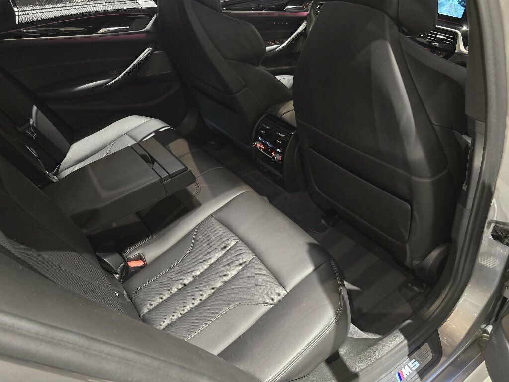 Used 2018 BMW M5 AWD/4WD image 31