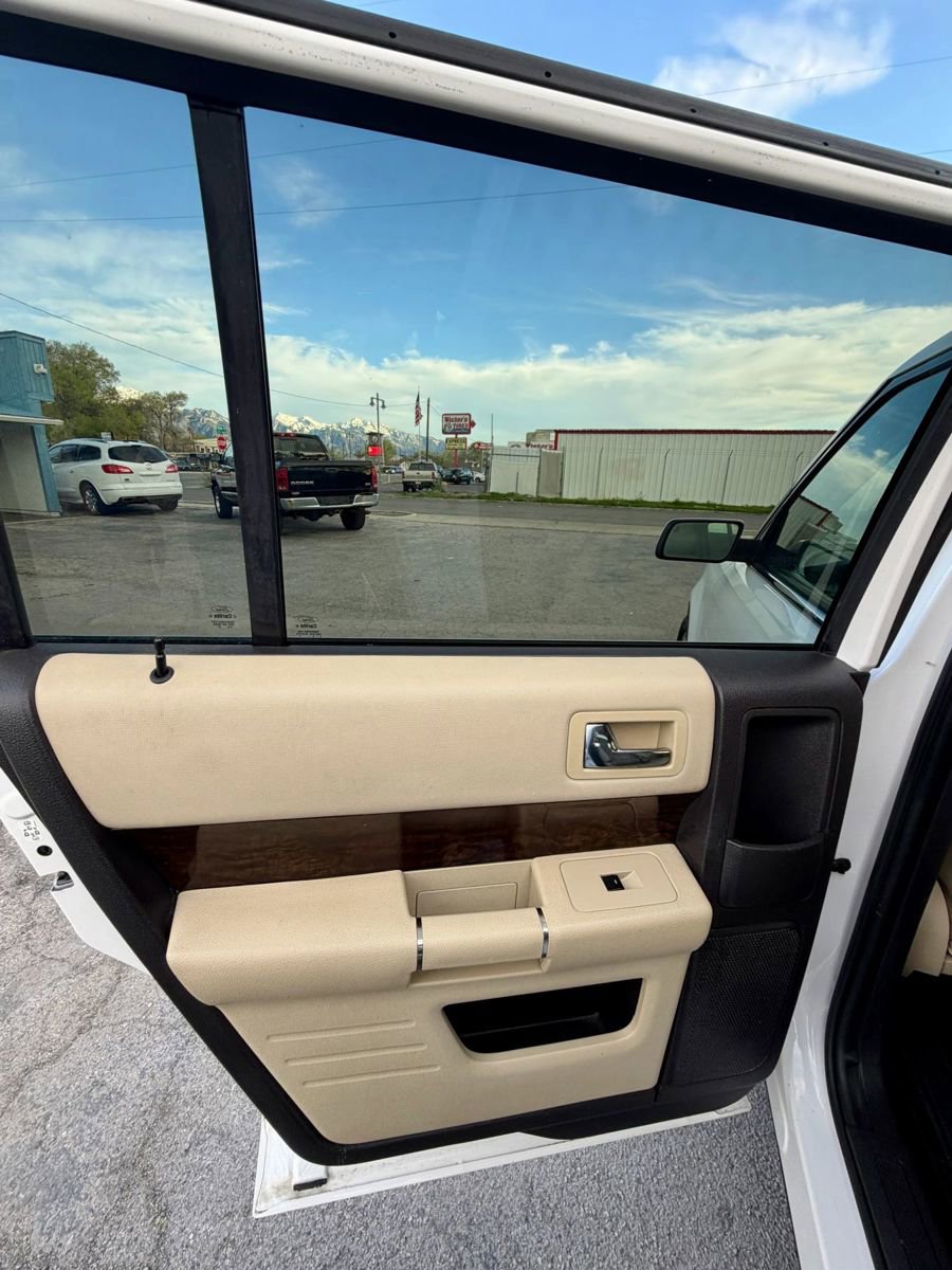 Used 2013 Ford Flex Limited w/ Trailer Tow Pkg Class III AWD/4WD image 24