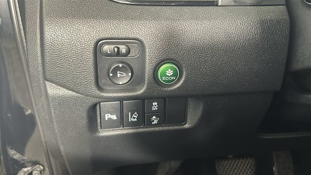 Used 2017 Honda Pilot Elite image 19