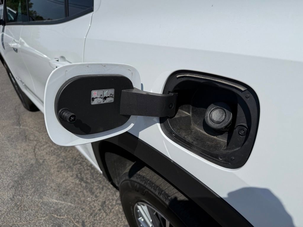 Used 2024 Chevrolet Traverse LT w/ Enhanced Driving Package image 24