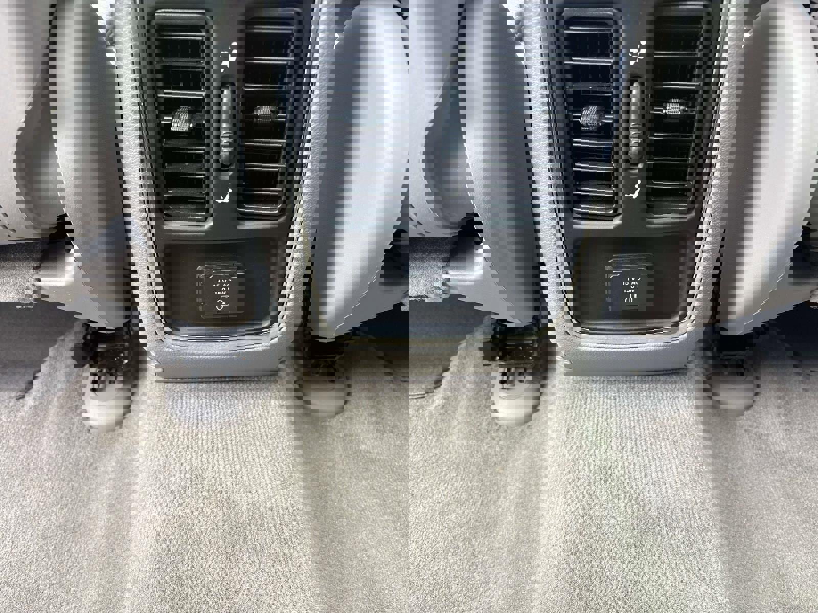 Used 2012 Jeep Grand Cherokee Laredo image 12