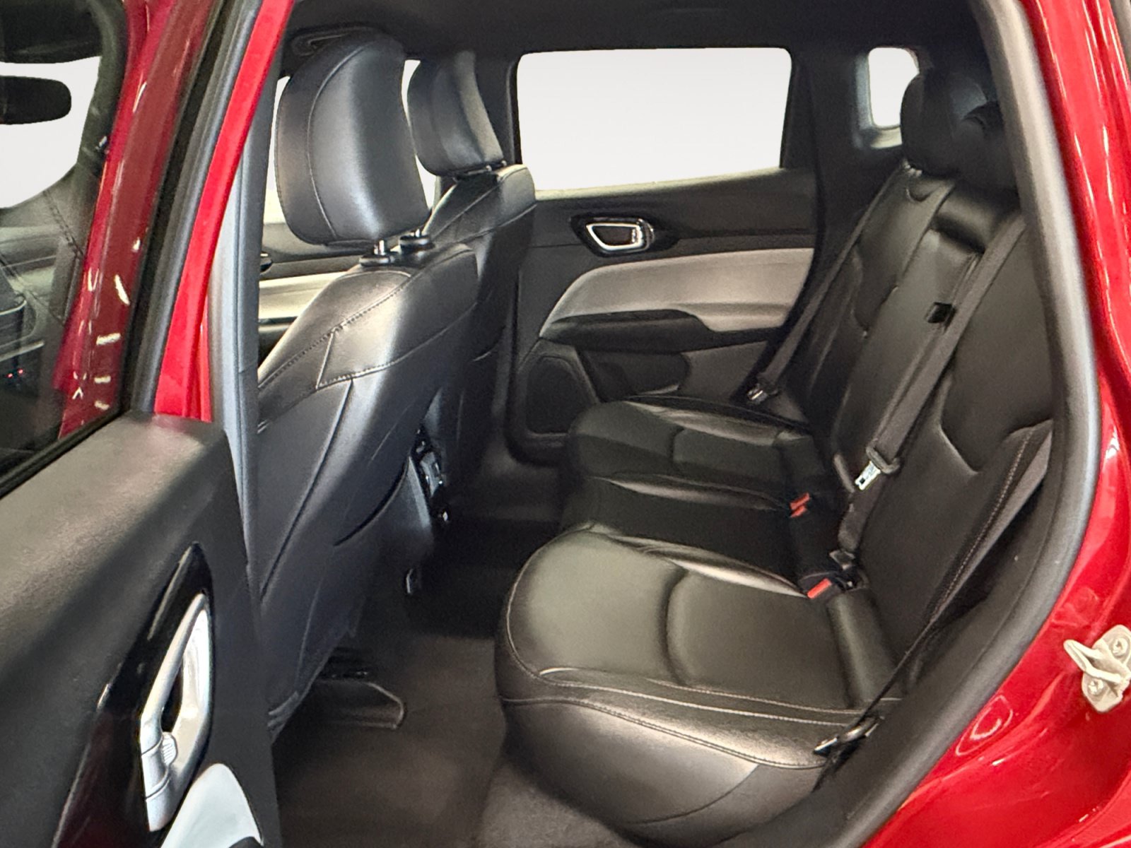 Used 2024 Jeep Compass Limited AWD/4WD image 21