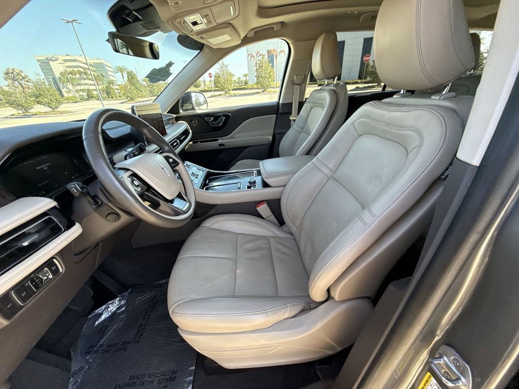 Used 2023 Lincoln Aviator Reserve w/ Elements Package Plus image 30