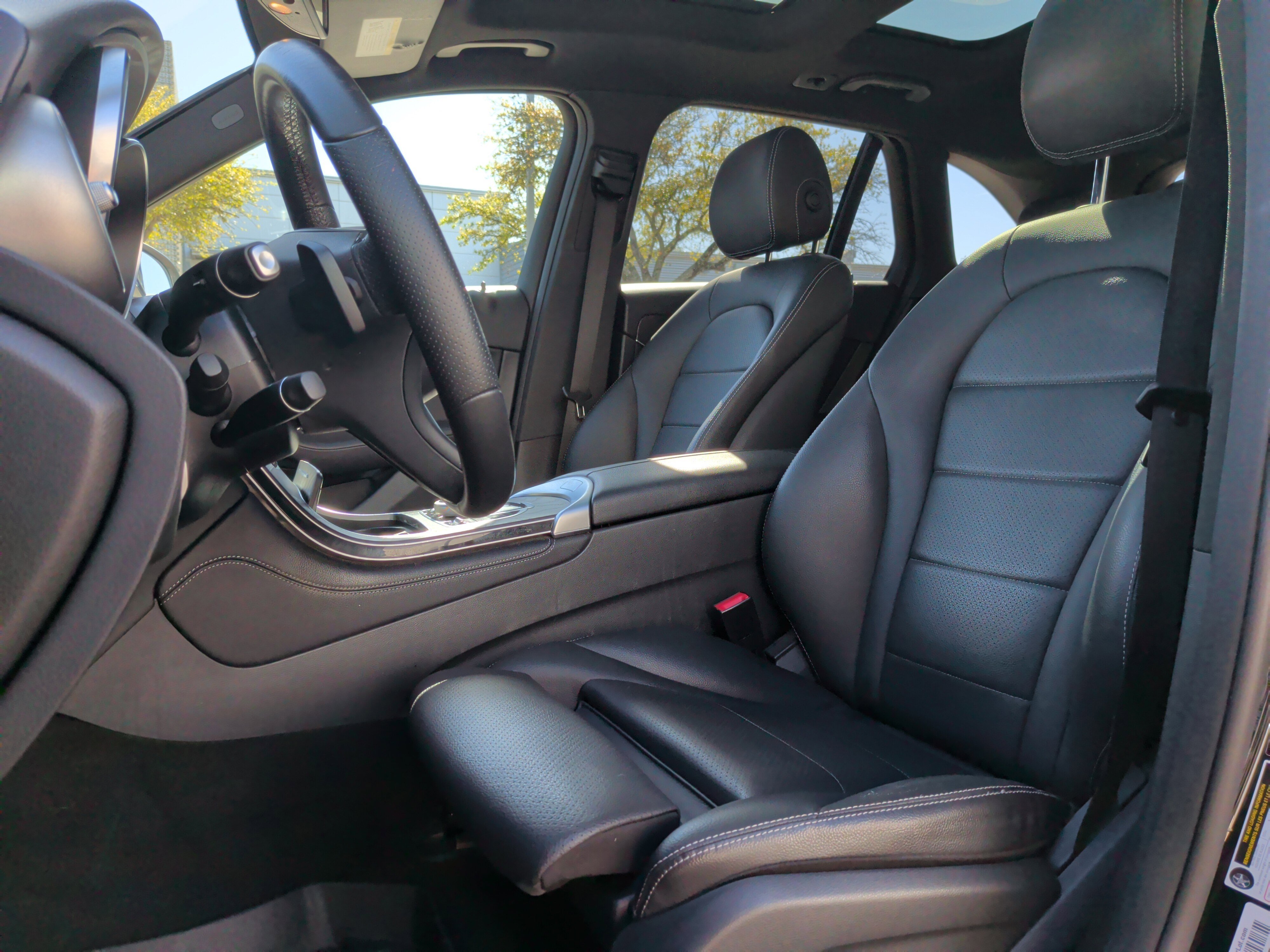 Used 2018 Mercedes-Benz GLC 300 image 17