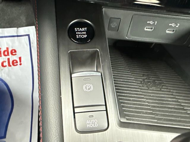 New 2025 Nissan Kicks SR image 28