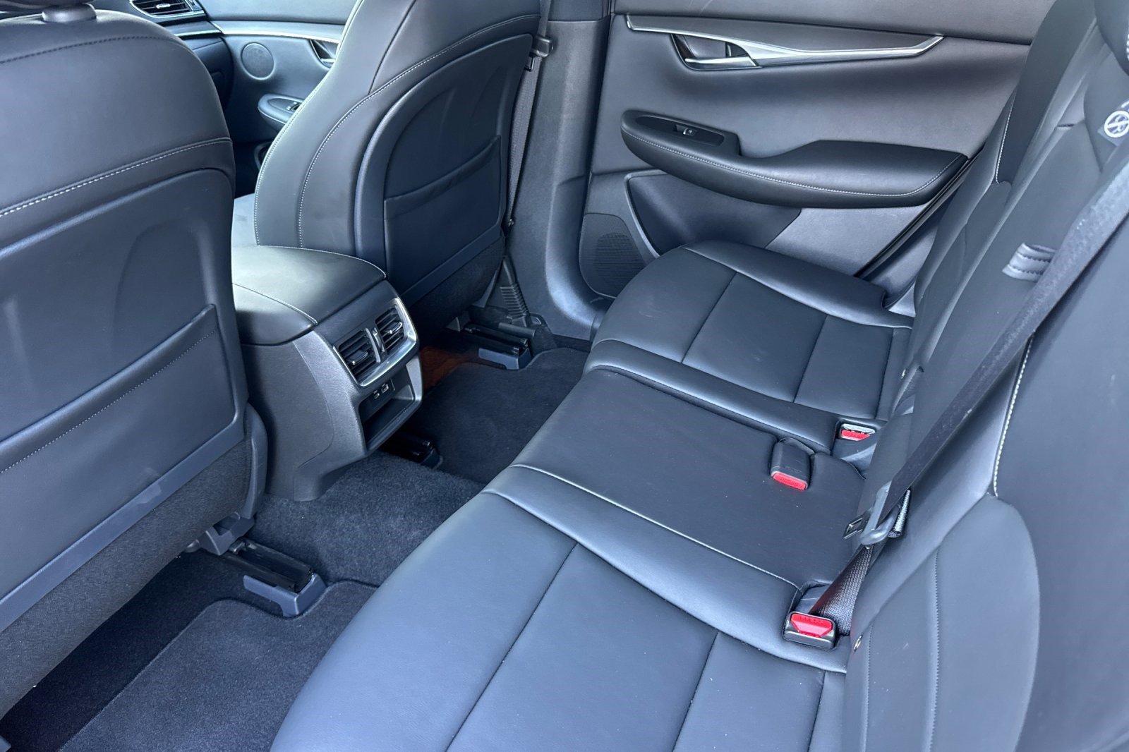 Used 2025 INFINITI QX50 Pure AWD/4WD image 26